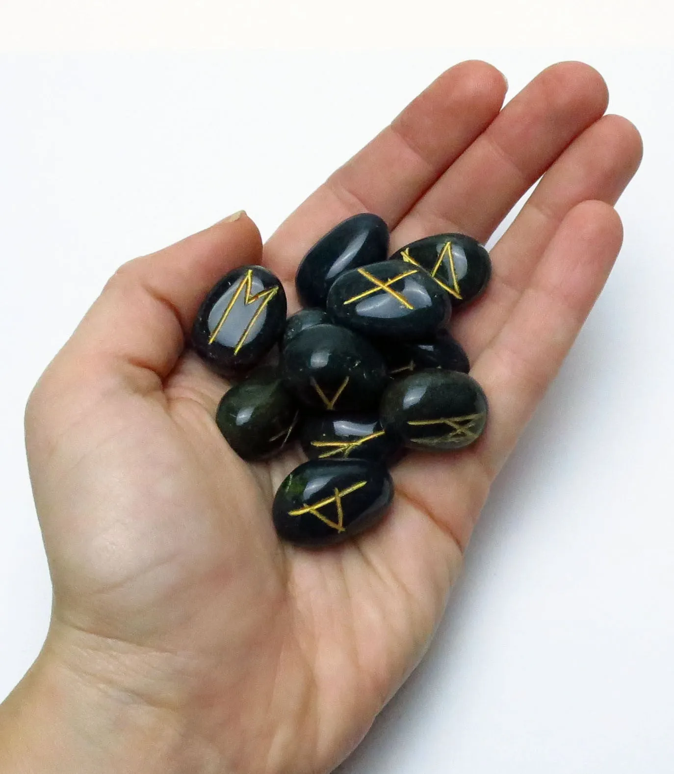 Bloodstone Rune Set
