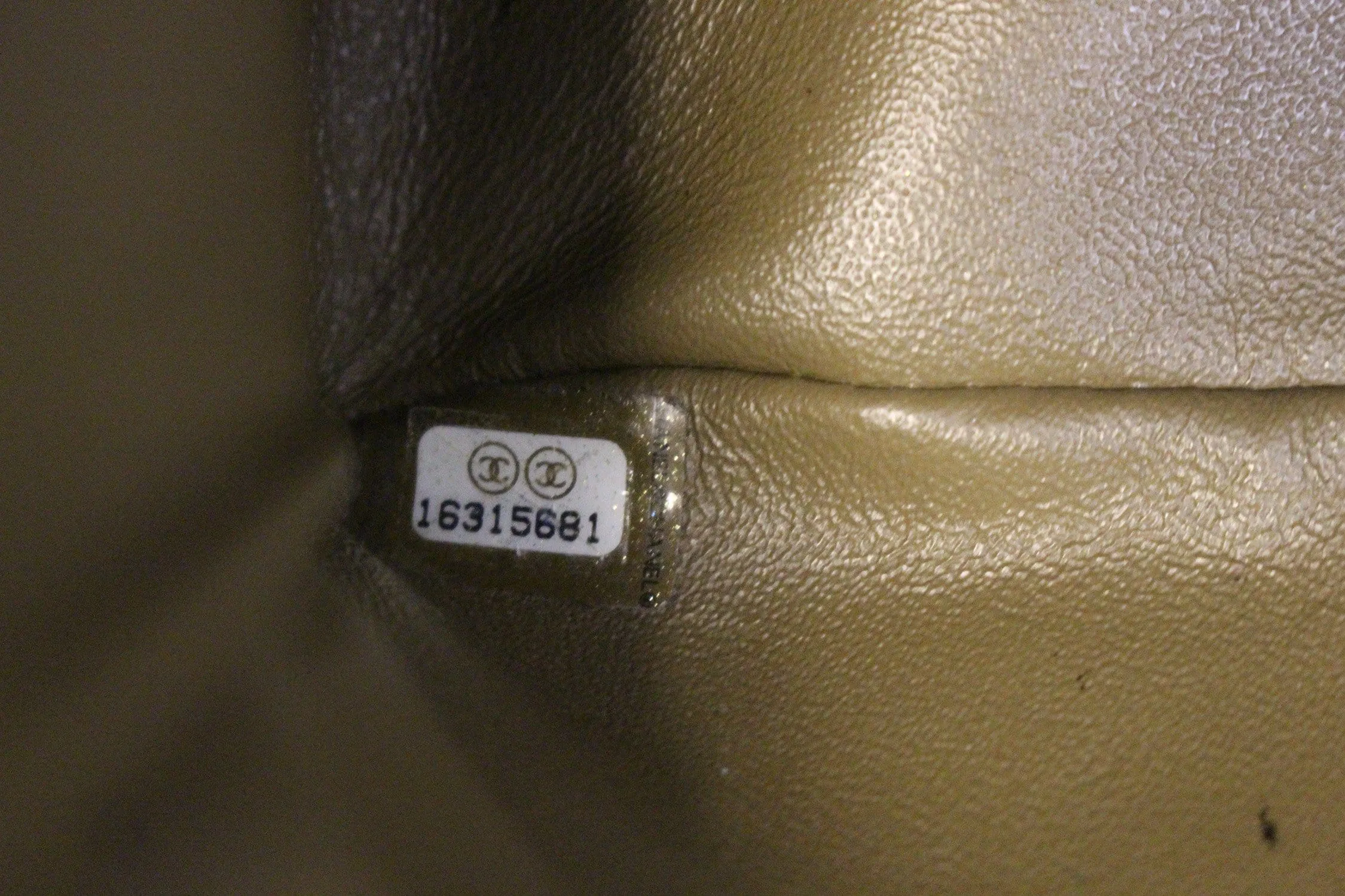 CHANEL Bronze 2.55 Reissue Quilted Classic Calfskin Leather 225 Flap Bag