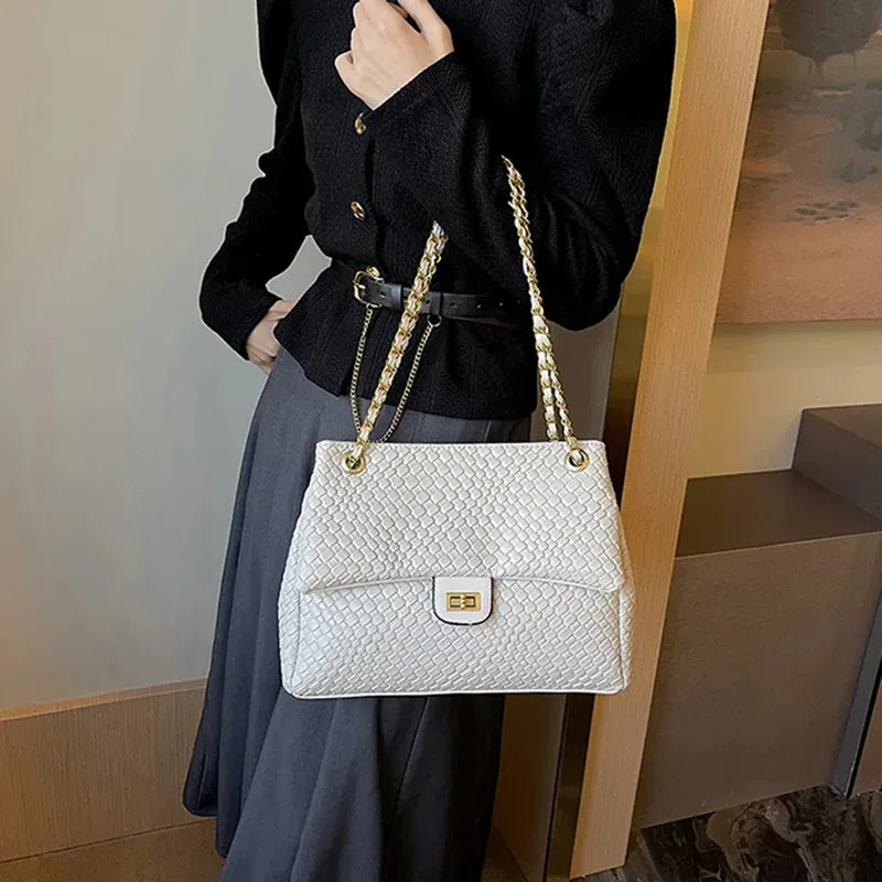 Chic Urban Weave: 2024 Women's Large Capacity Crossbody Bag with Minimalist Flair and Chain Detail