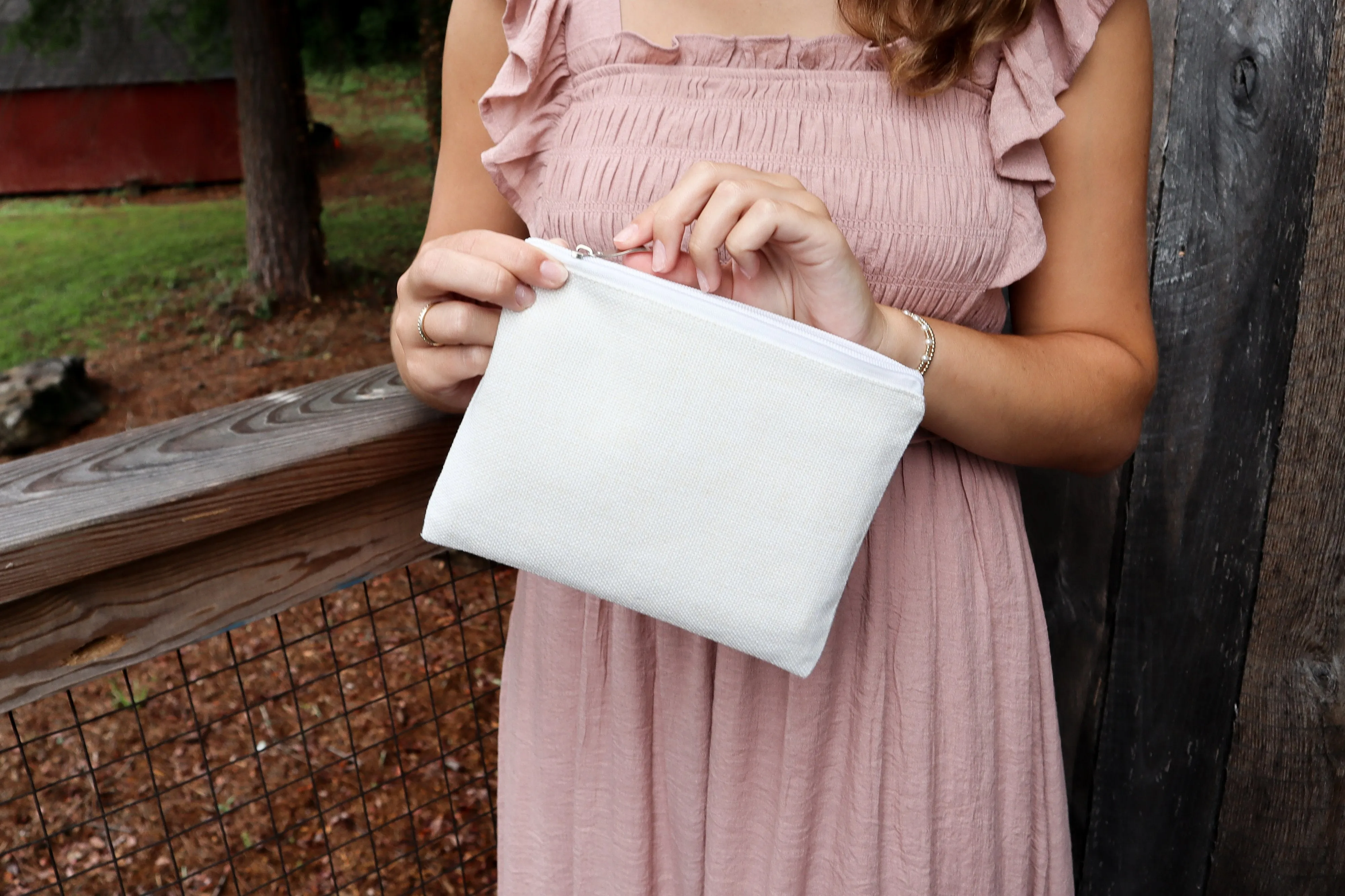 Color Hometown Girl Accessory Bag