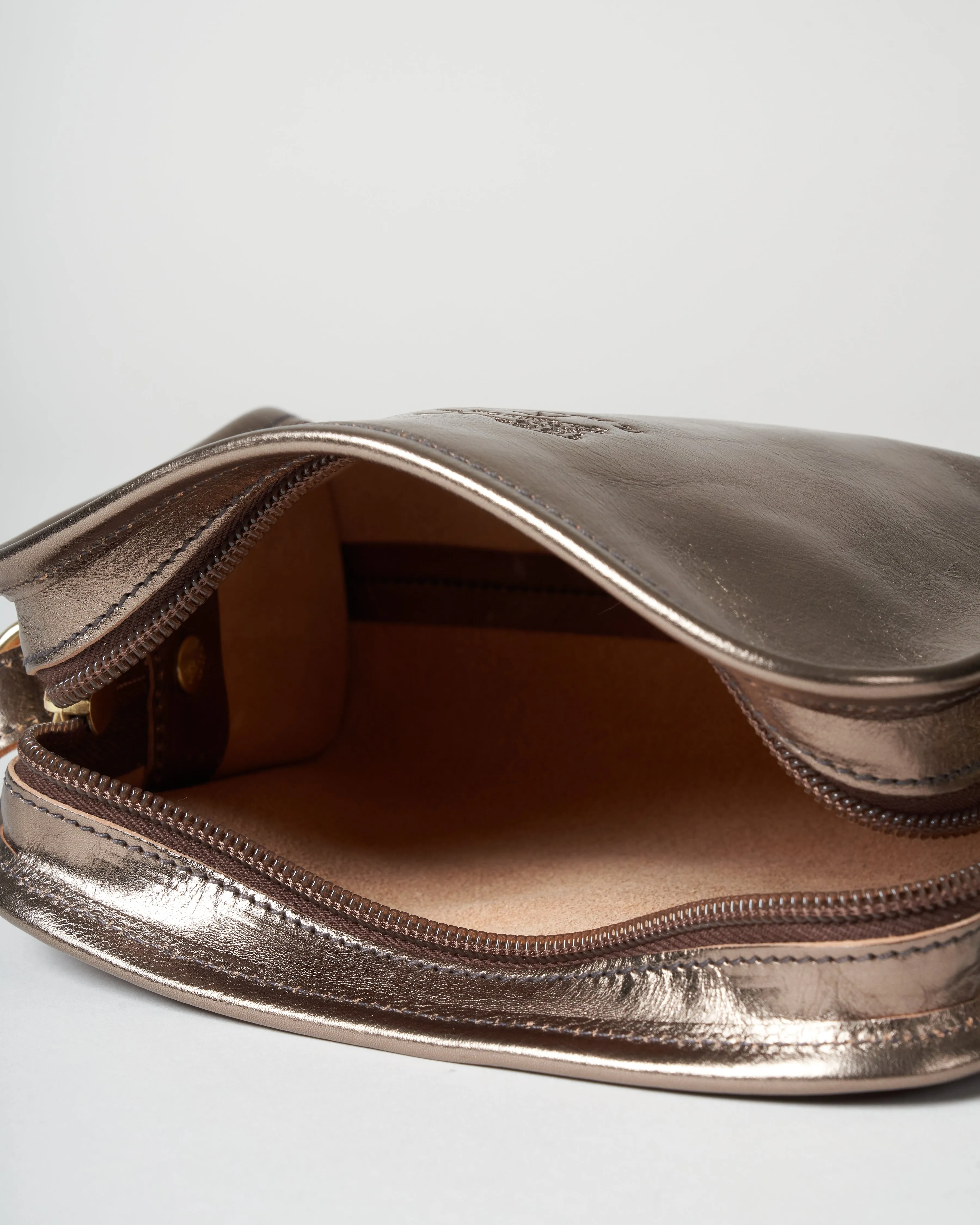 crossbody - bronze