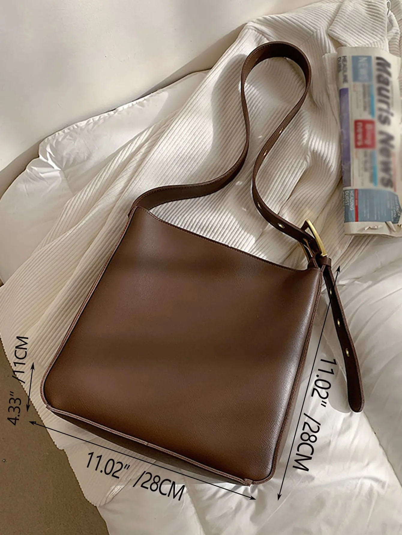 Eyelet Detail Minimalist Shoulder Bag - Coffee Brown