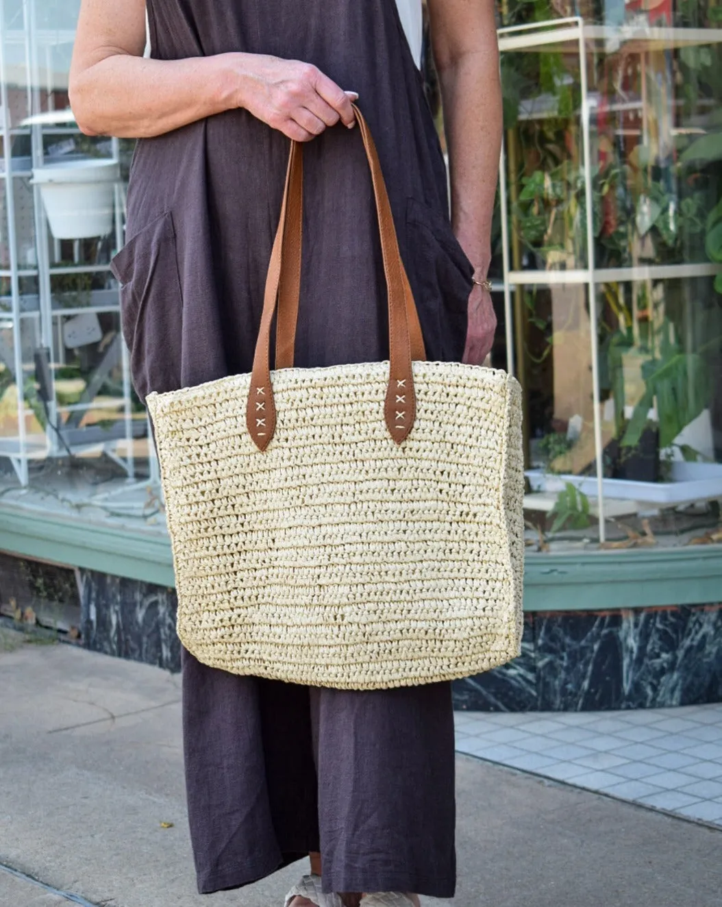 FLORAL CROCHETED TOTE BAG - BEIGE