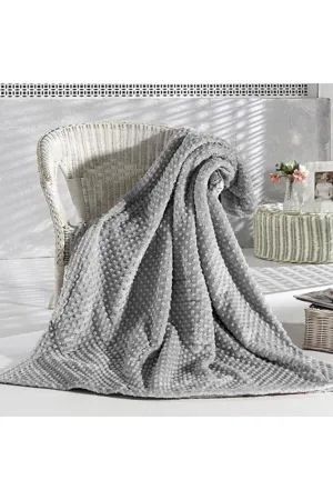 Gemma Design Premium Faux Fur Dotted Waffle Throw
