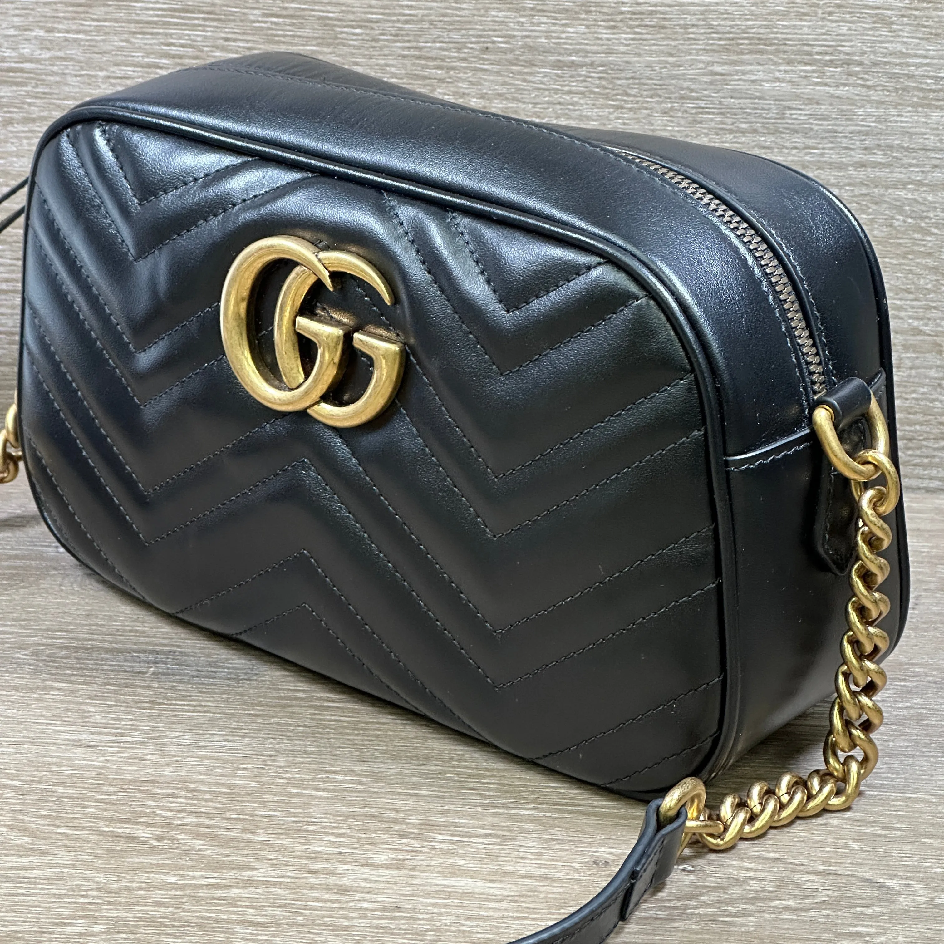 Gucci GG Marmont Small Shoulder Bag - Black