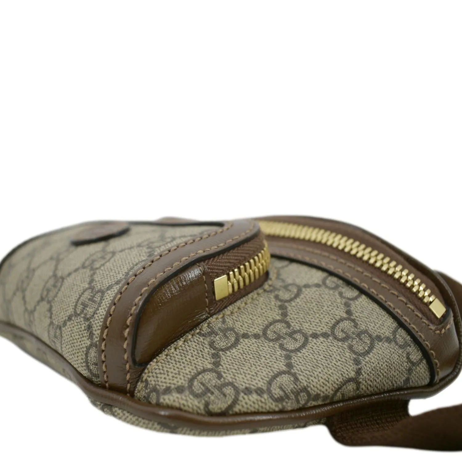 GUCCI Interlocking G Supreme Canvas Belt Bag Beige 682933