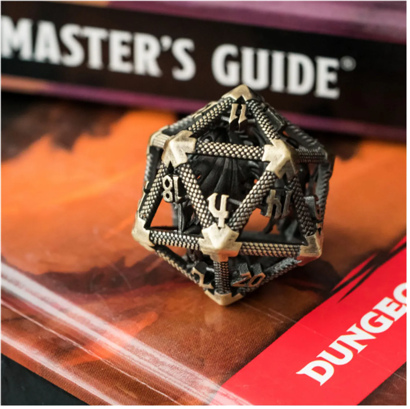 Hollow Dragon Keep D20 - Bronze