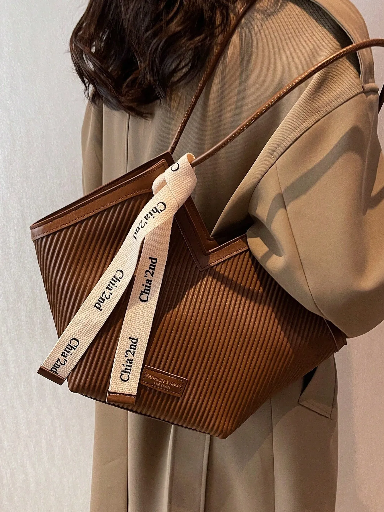 Large-Capacity Double-Handle Contrast Design Shoulder Tote Bag