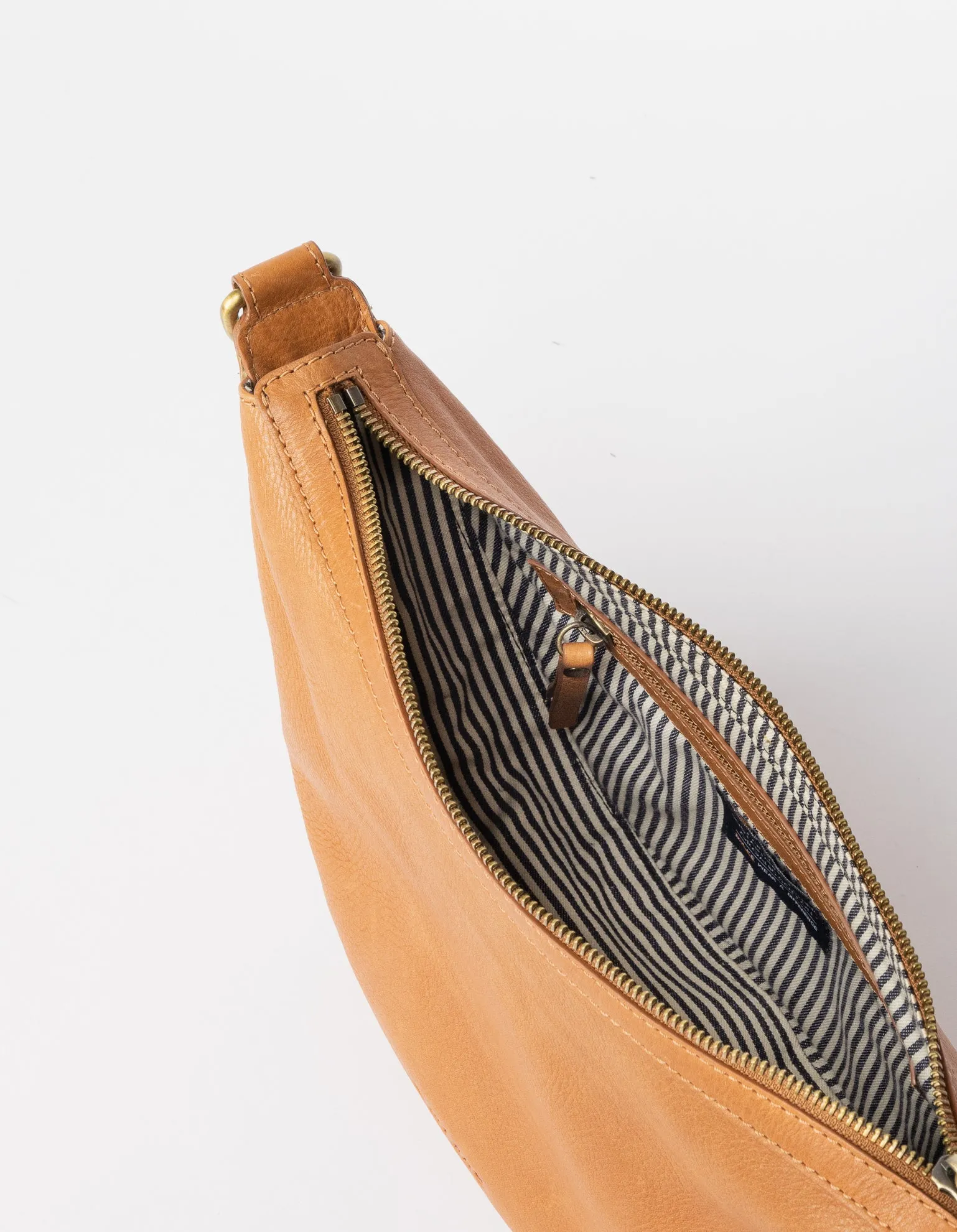 Leo | Soft Grain Leather