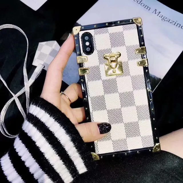 Loui Locket case