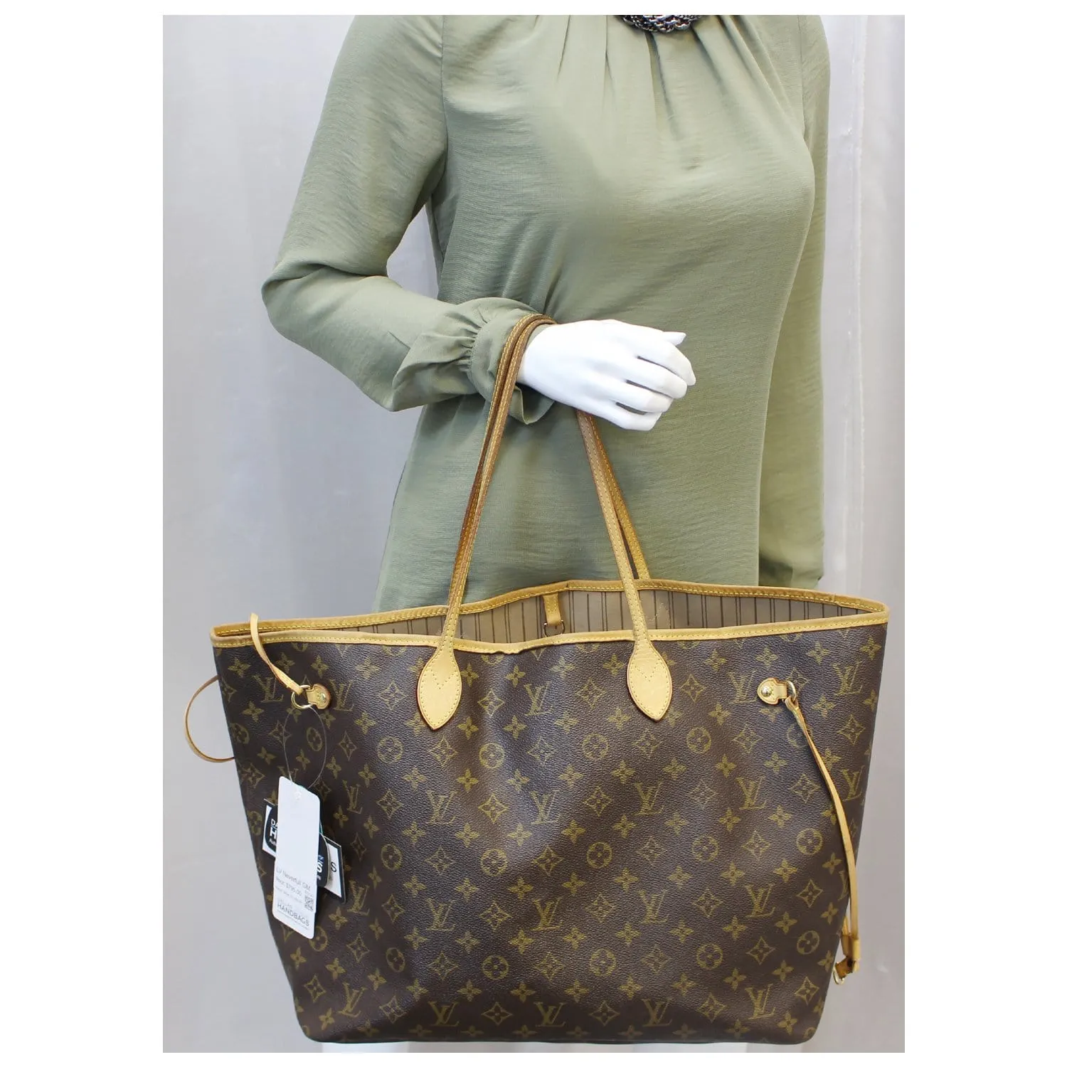 LOUIS VUITTON Neverfull GM Monogram Canvas Shoulder Bag