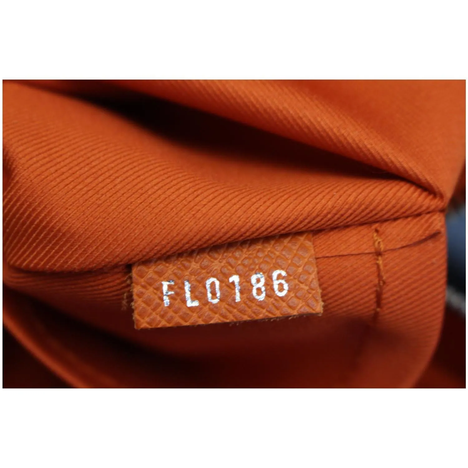 LOUIS VUITTON Porte-Documents Voyage PM Briefcase Taiga Leather Orange