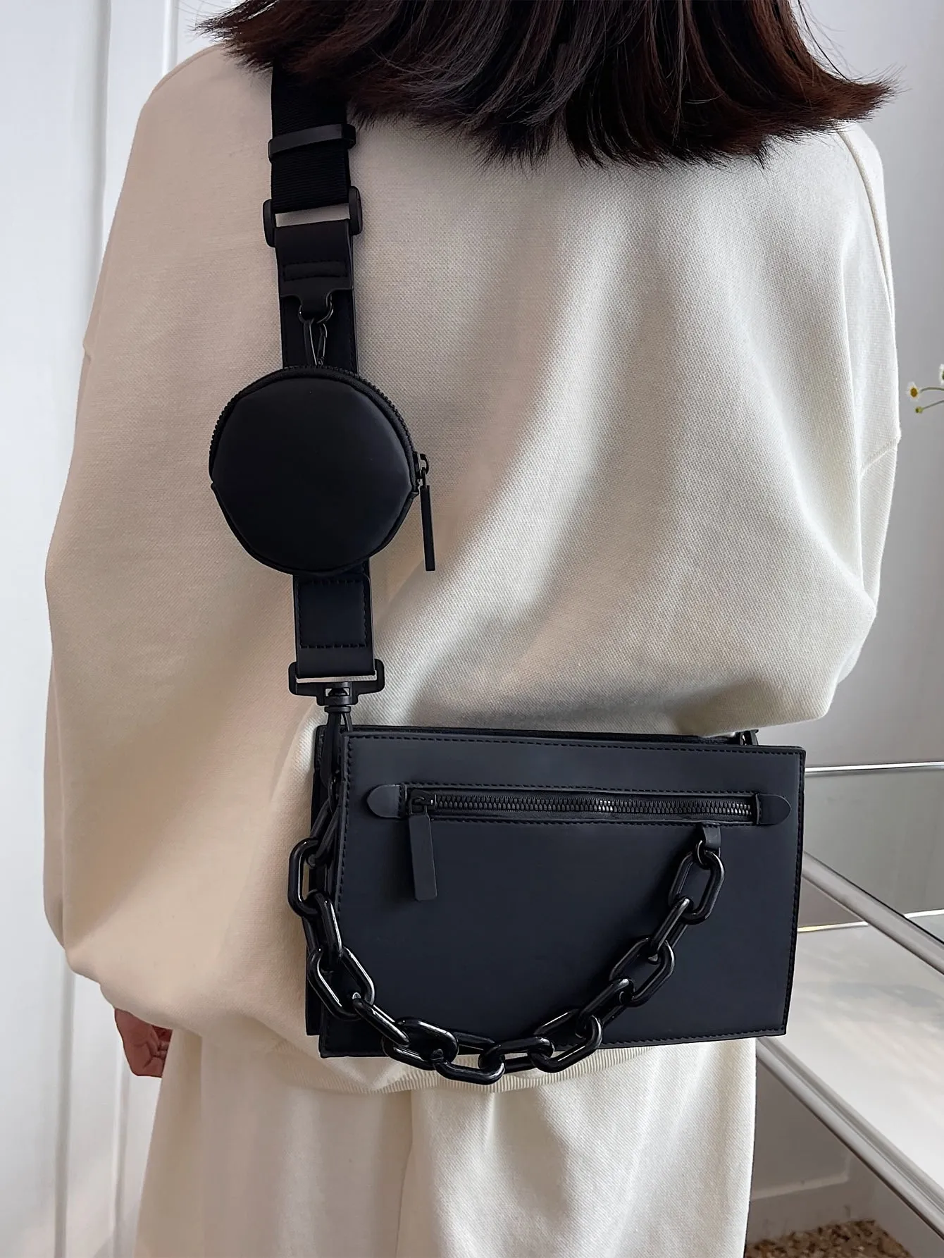 Minimalist Chain Decor Square Bag With Coin Purse - Black