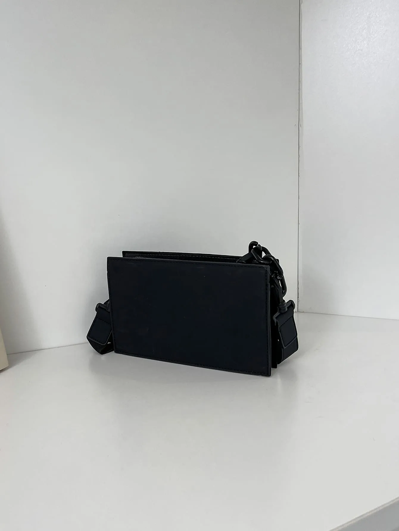 Minimalist Chain Decor Square Bag With Coin Purse - Black