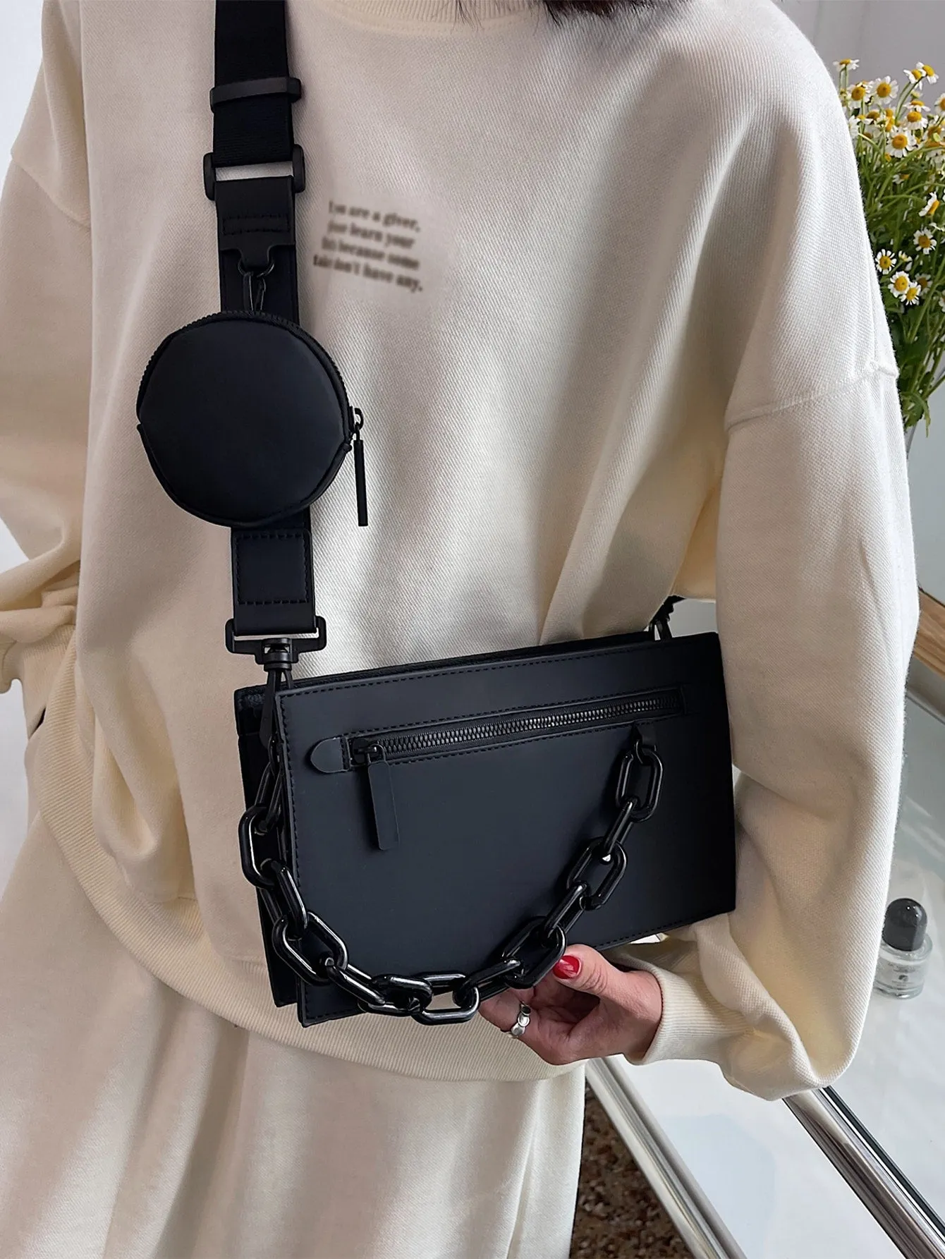 Minimalist Chain Decor Square Bag With Coin Purse - Black