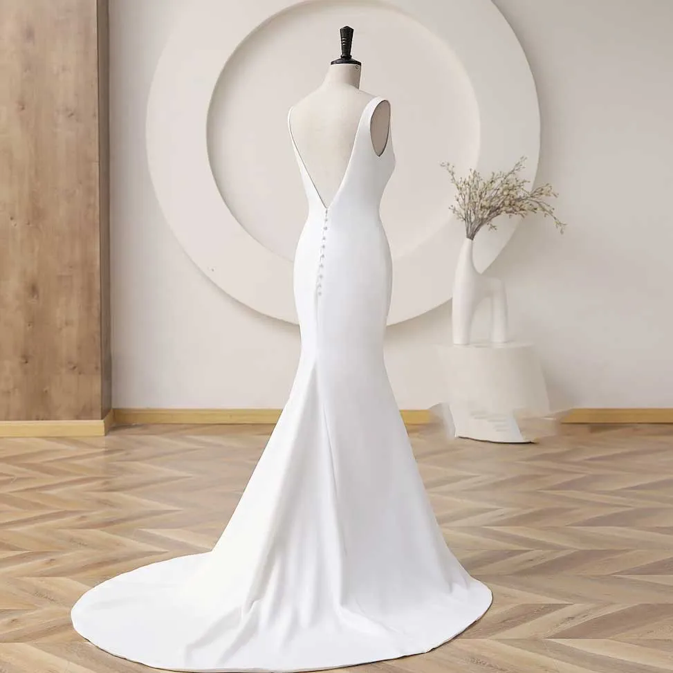 Minimalist Destination Crepe Wedding Dress ET3057
