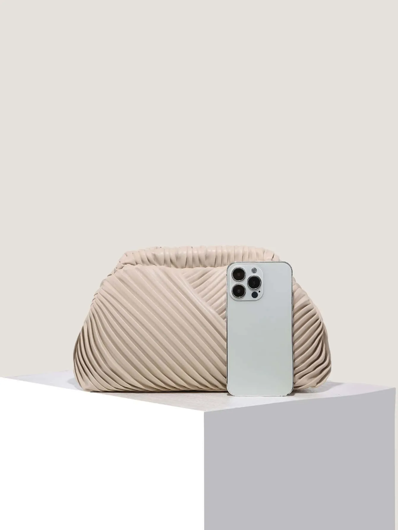 Minimalist Ruched Bag - ᗰ'₂₂ - Apricot