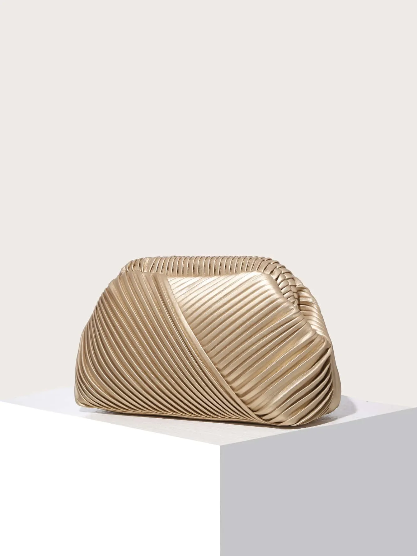 Minimalist Ruched Bag - ᗰ'₂₂ - Gold