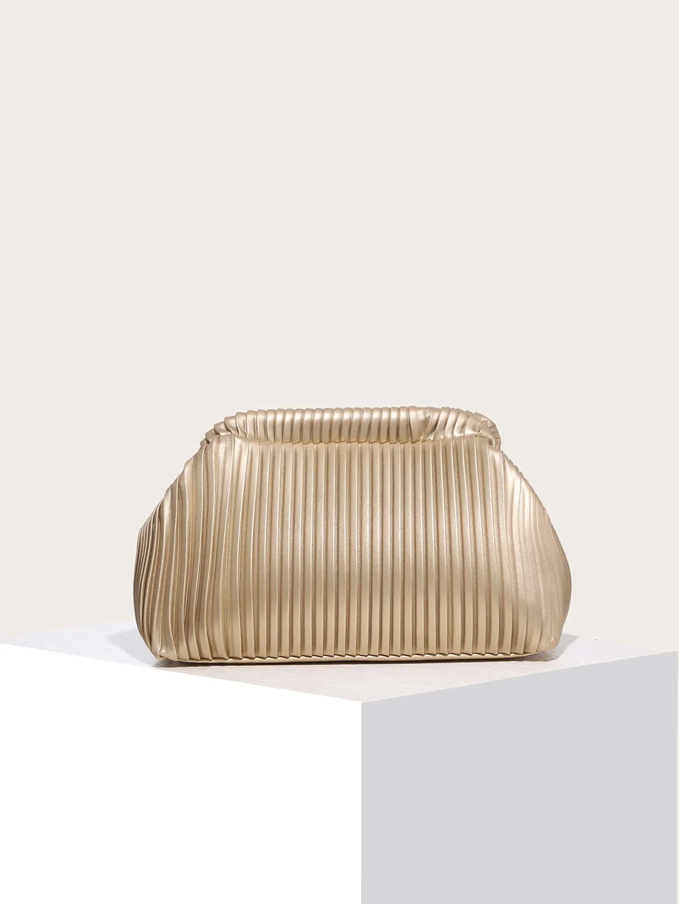 Minimalist Ruched Bag - ᗰ'₂₂ - Gold