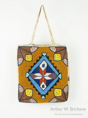 Plateau Beaded Flat Bag With Geometric Design