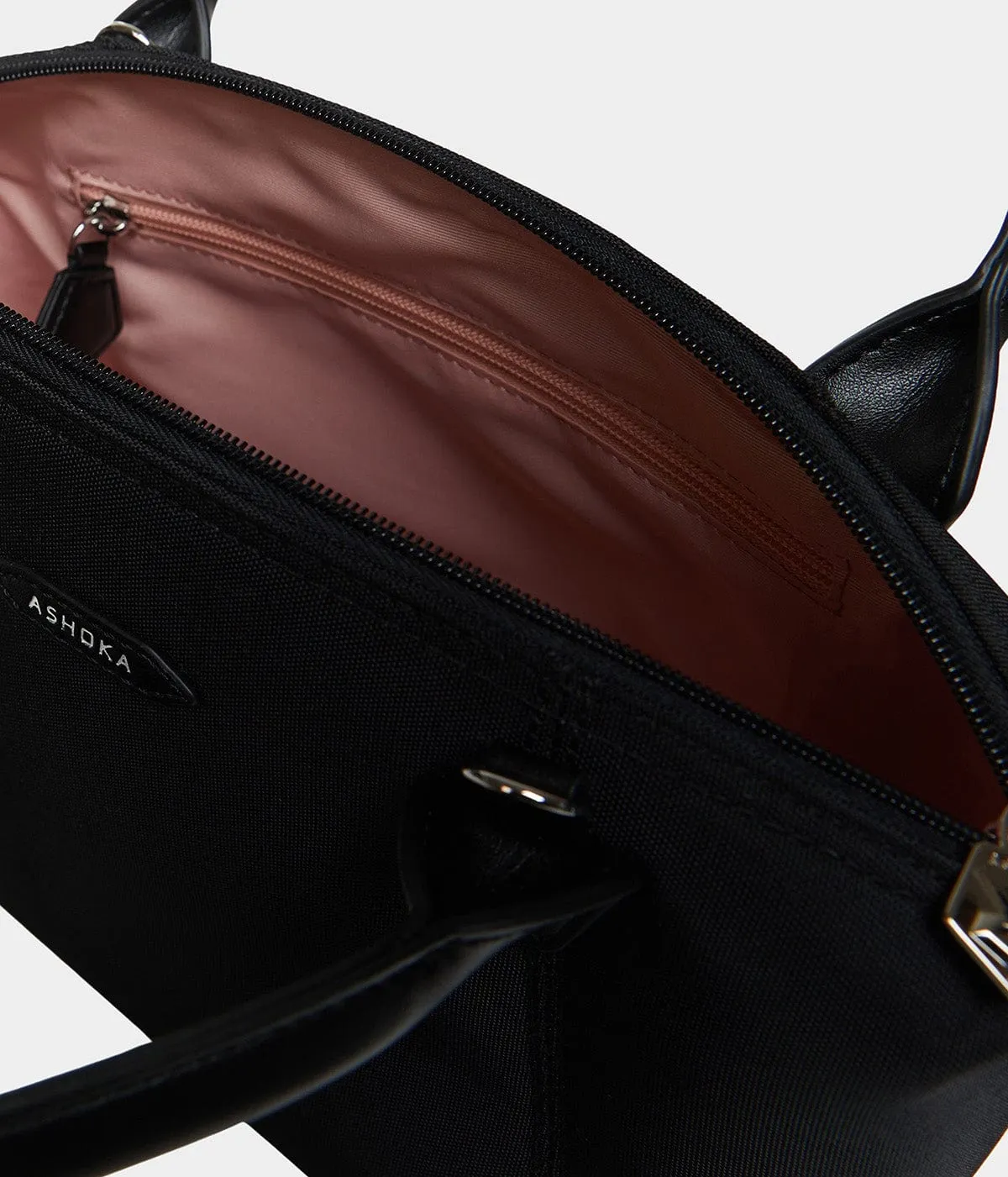 Pretty Apple Skin & Nylon Shoulder Bag | Black