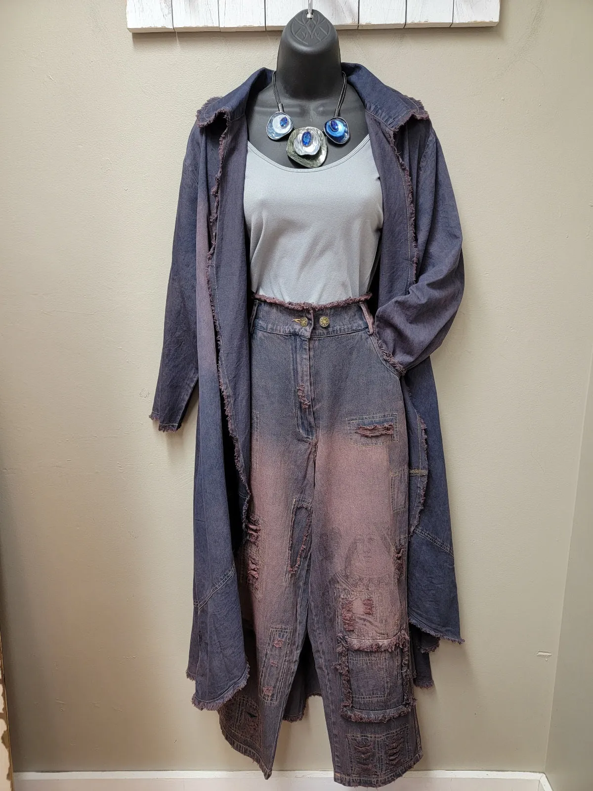 Queen of Hearts Lightweight Denim Pants