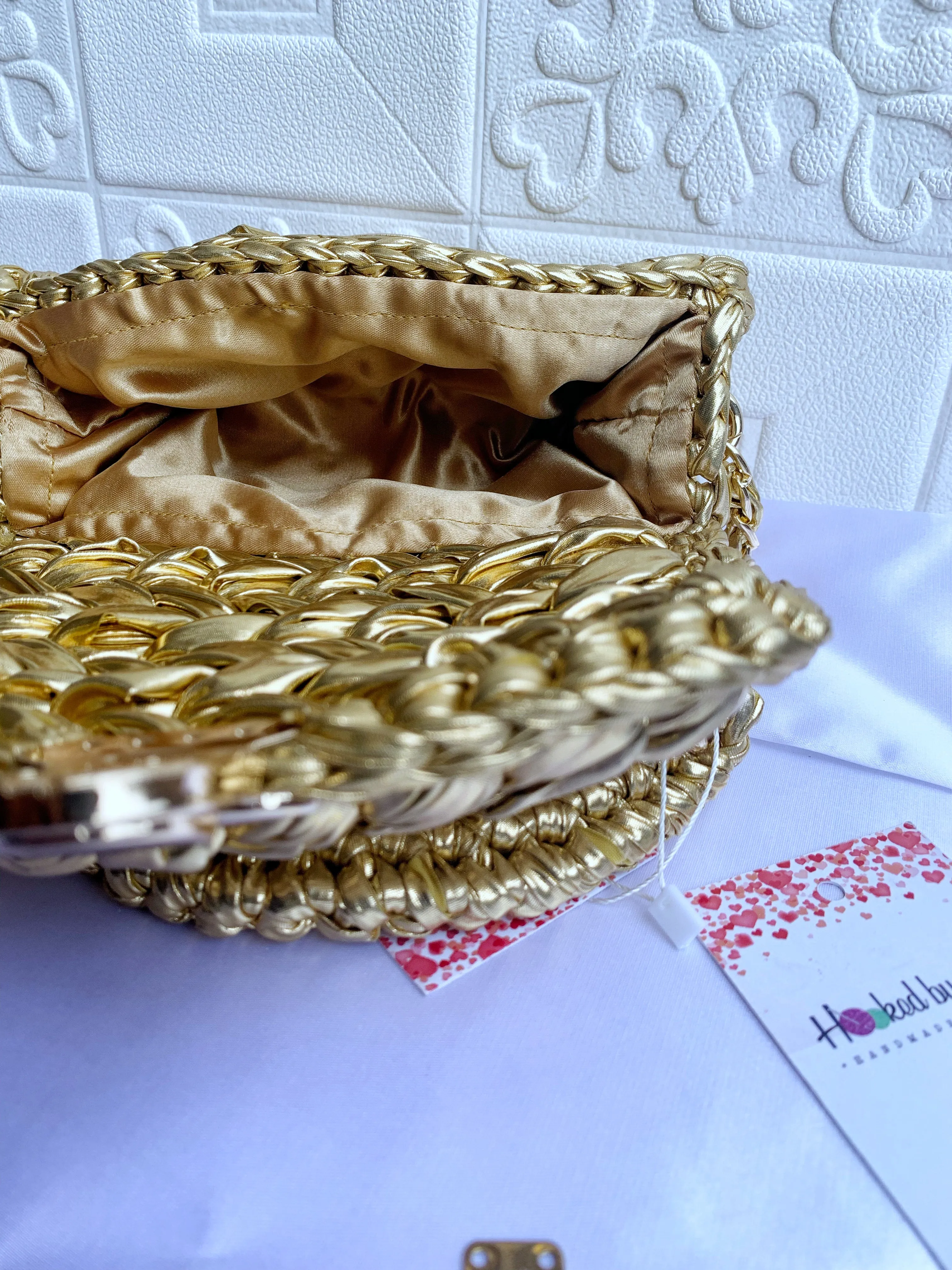 "Comfort" Metallic Crochet Bag -