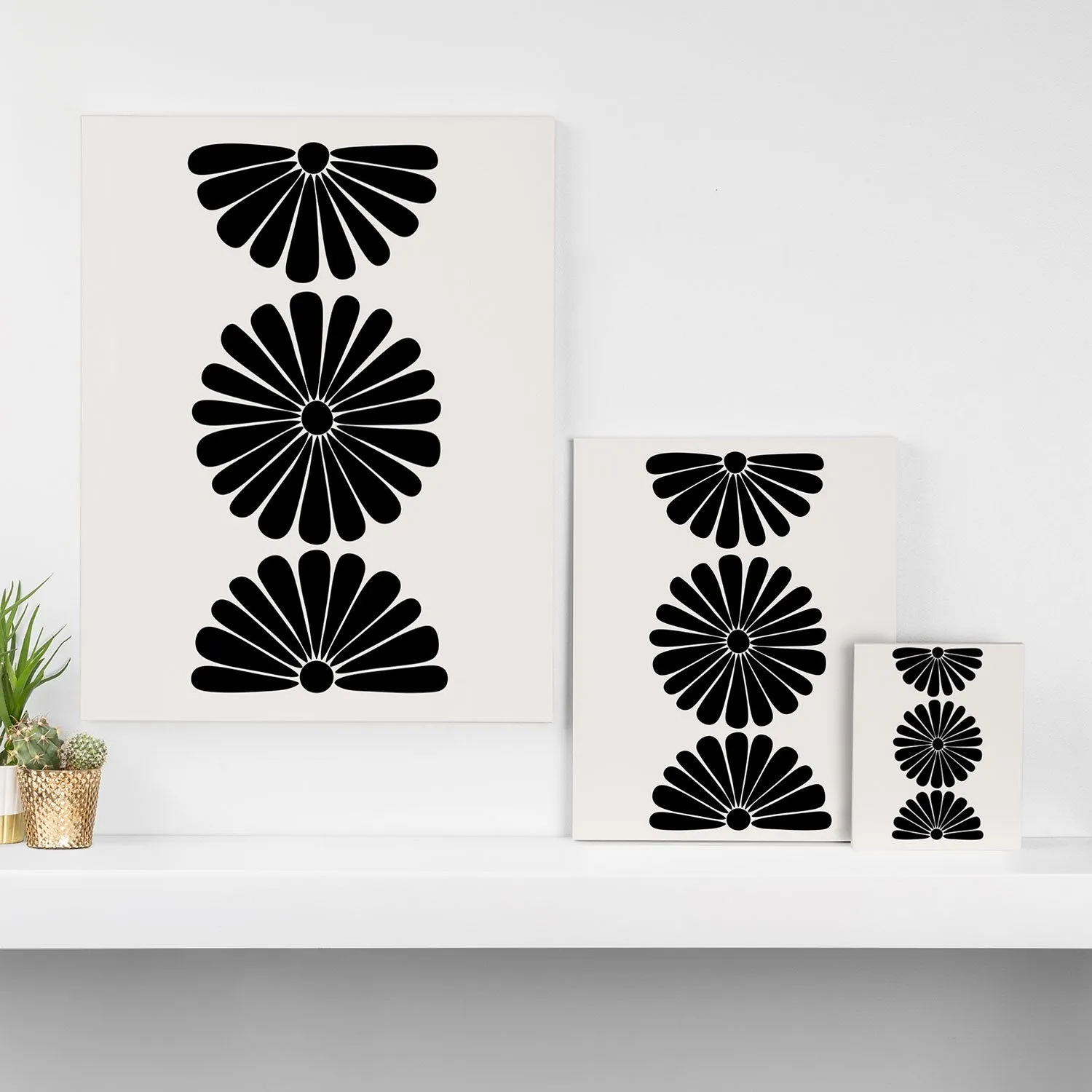 Retro Daisy I Art Canvas