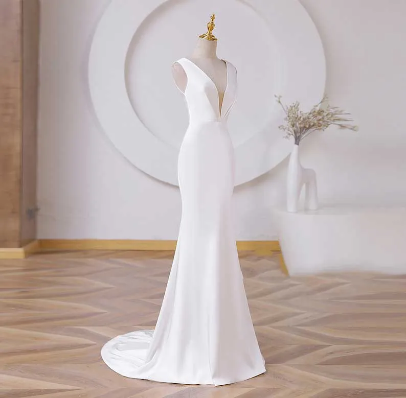 Simple Destination Minimalist Wedding Dress ET3055