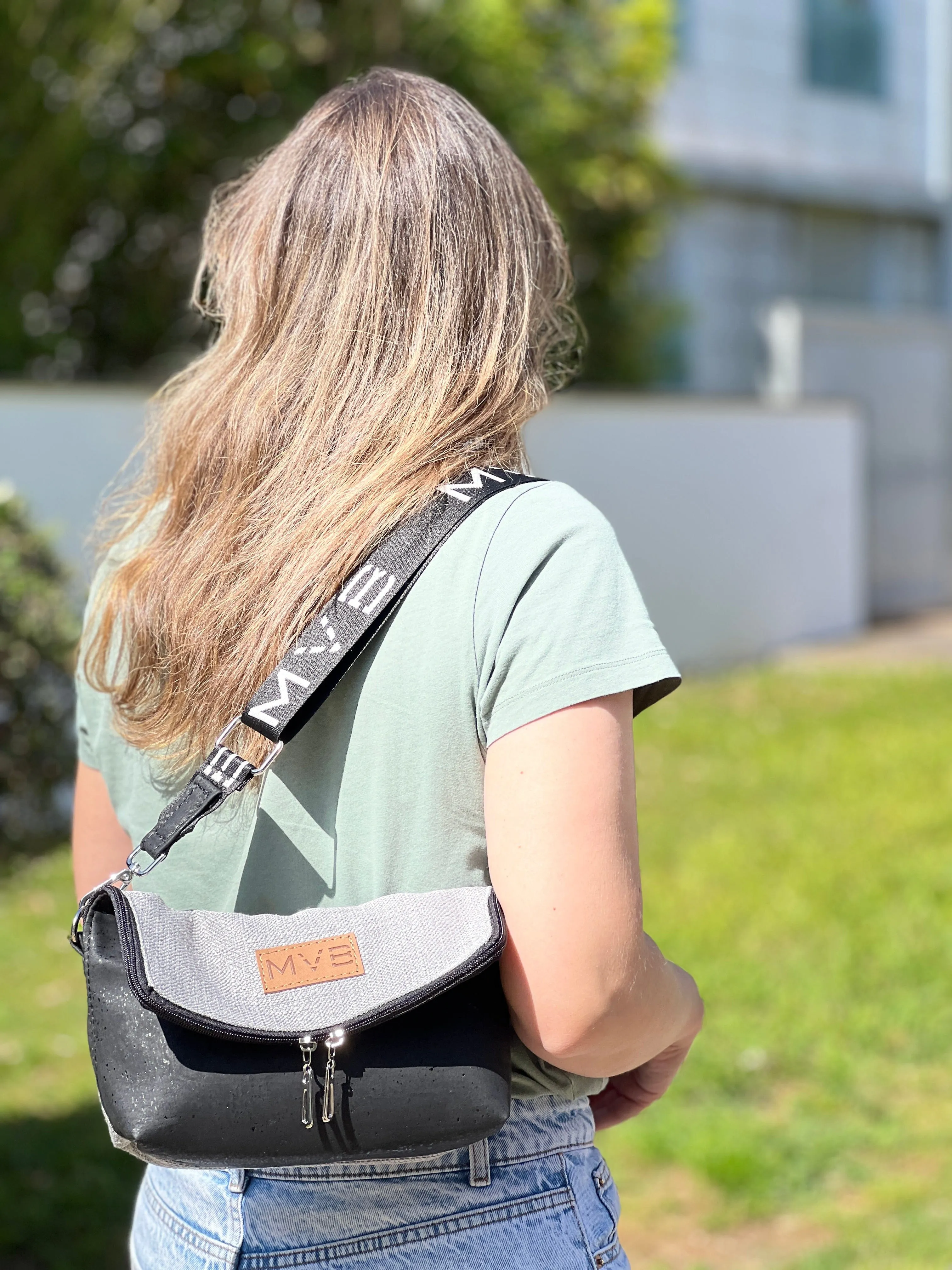 Summer Canvas & Cork Vegan Crossbody Flop Bag | Soft Ash