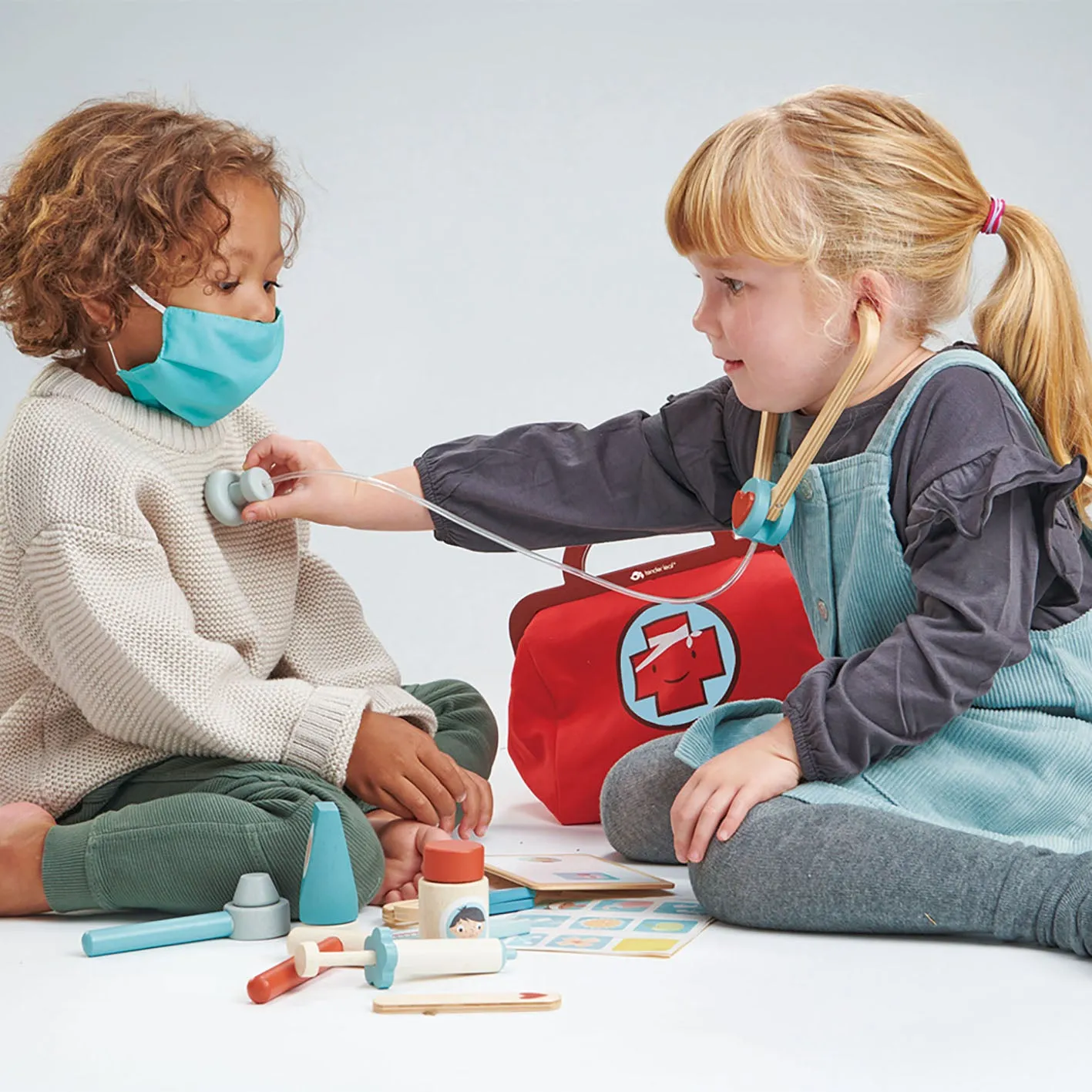 Tender Leaf Wooden Toy Doctor's Bag