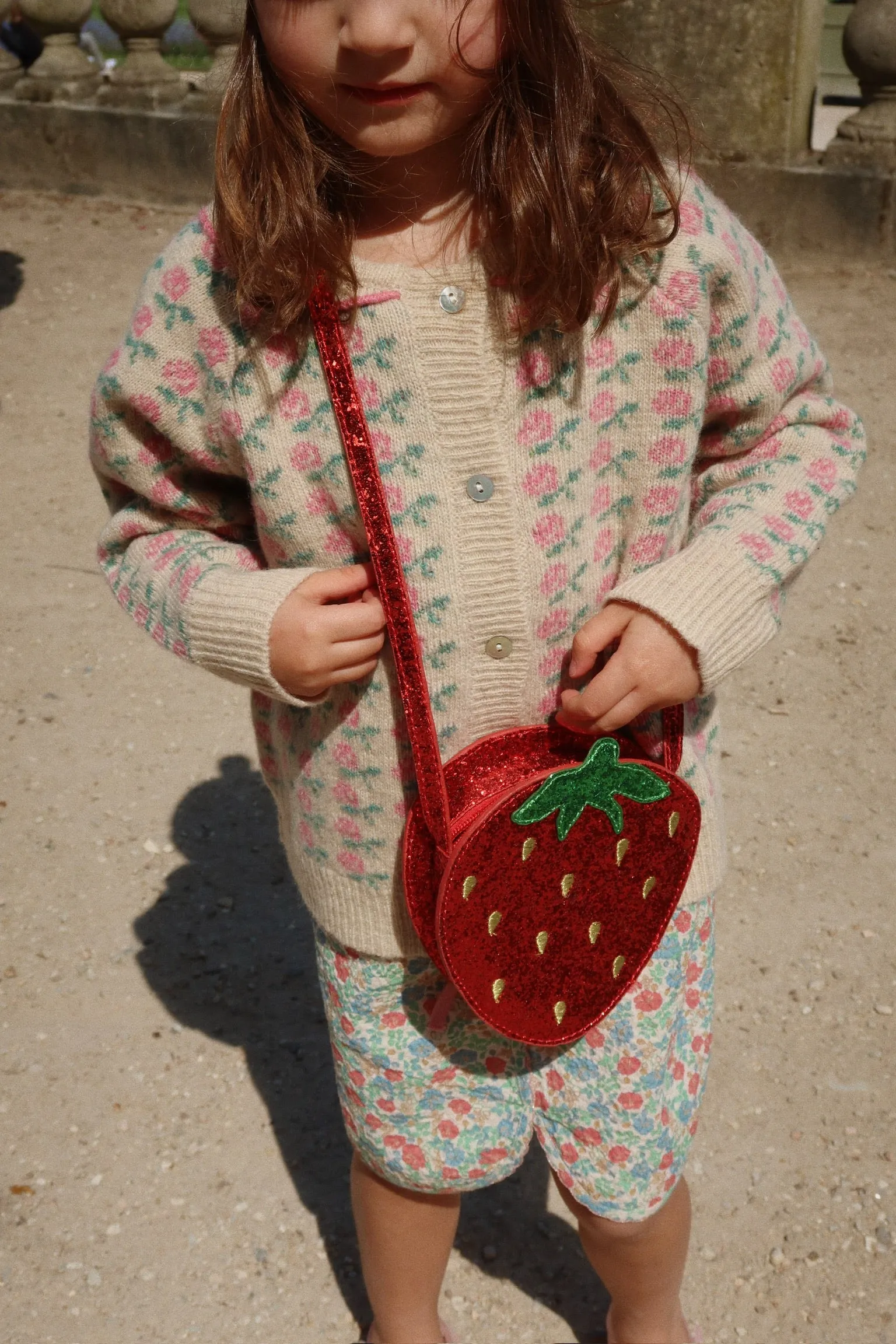 Tut shoulder bag Barbados Cherry