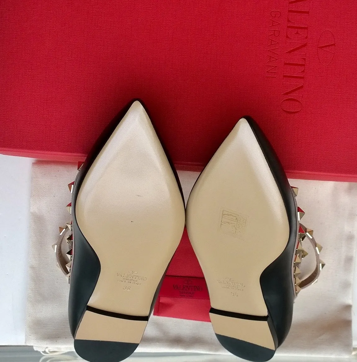 Valentino Garavani Rockstud Flats in Black Leather discount shoes