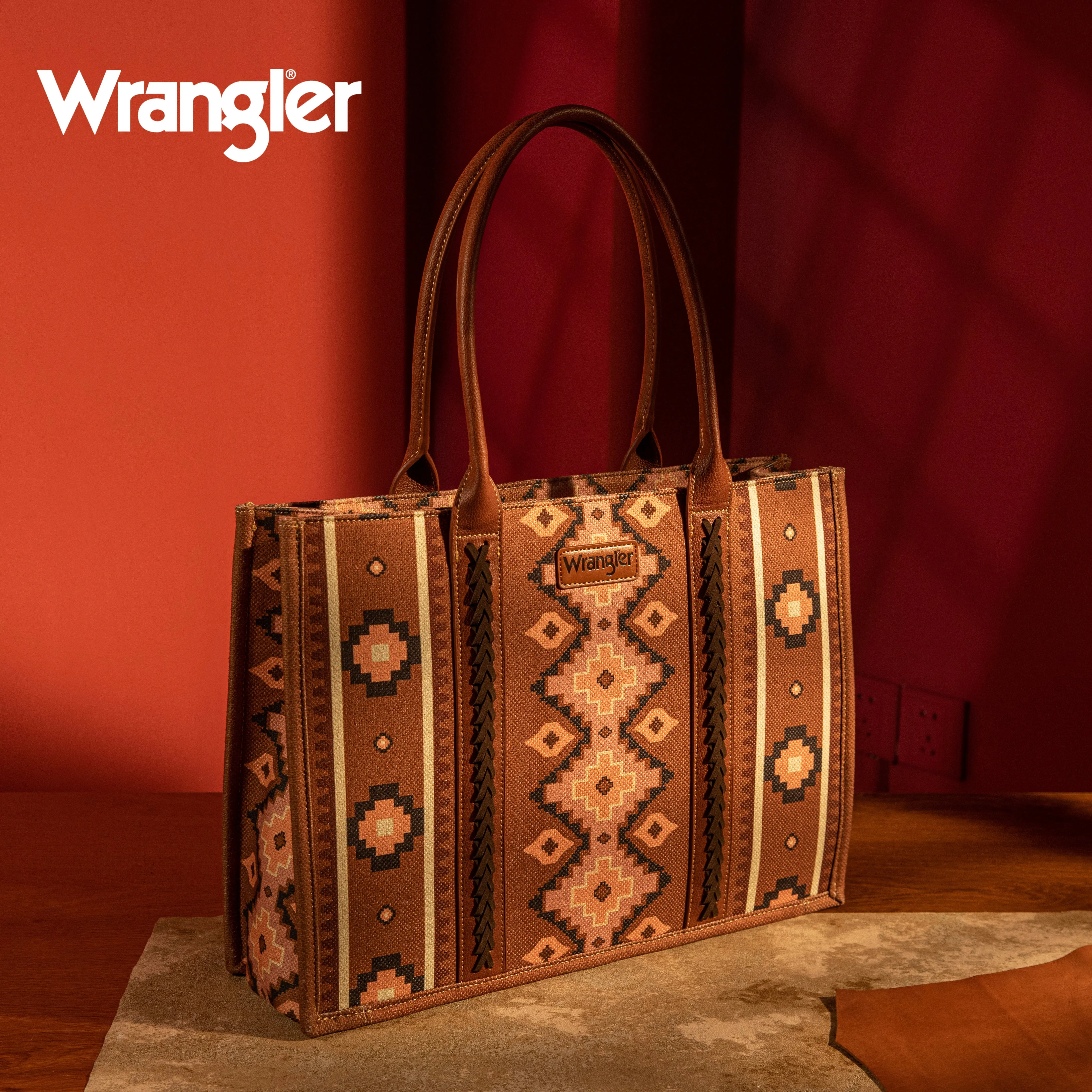 WG2203-8119 Wrangler Southwestern Pattern Dual Sided Print Canvas Wide Tote Dark Brown